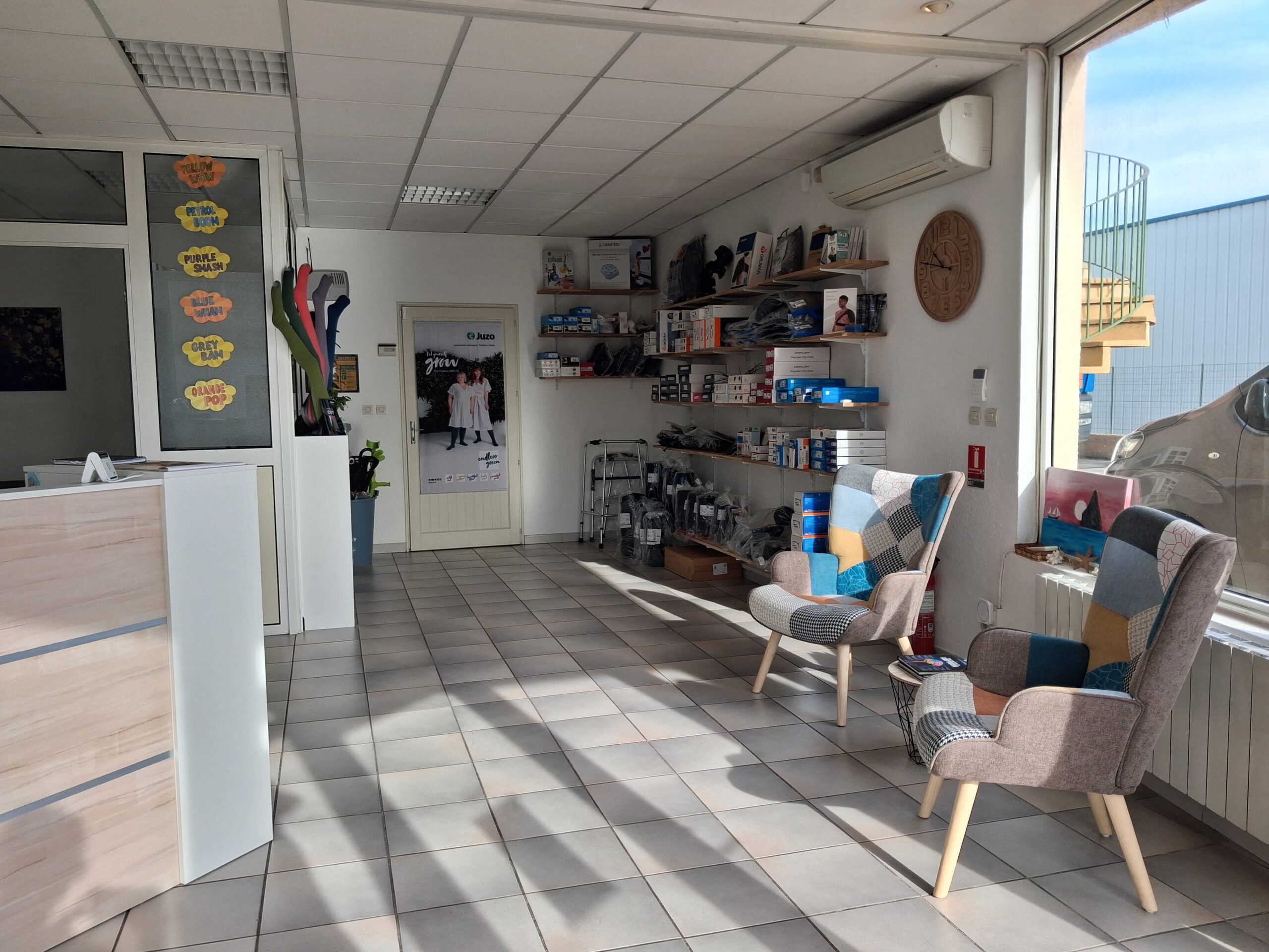 Présentation du cabinet : emplacement de la contention et de l'appareillage de série