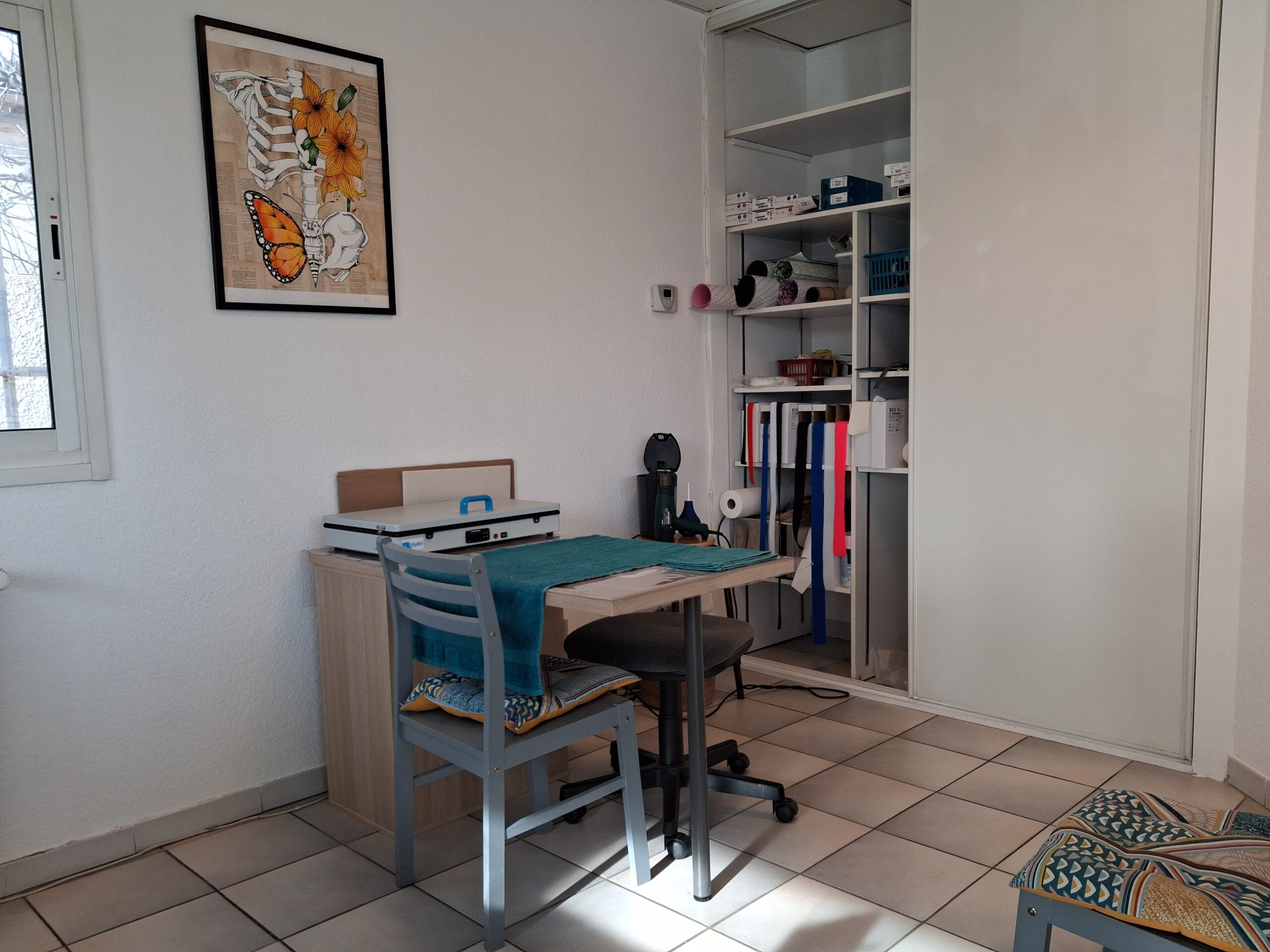 Présentation du cabinet : salle de confection des orthèses thermoformées