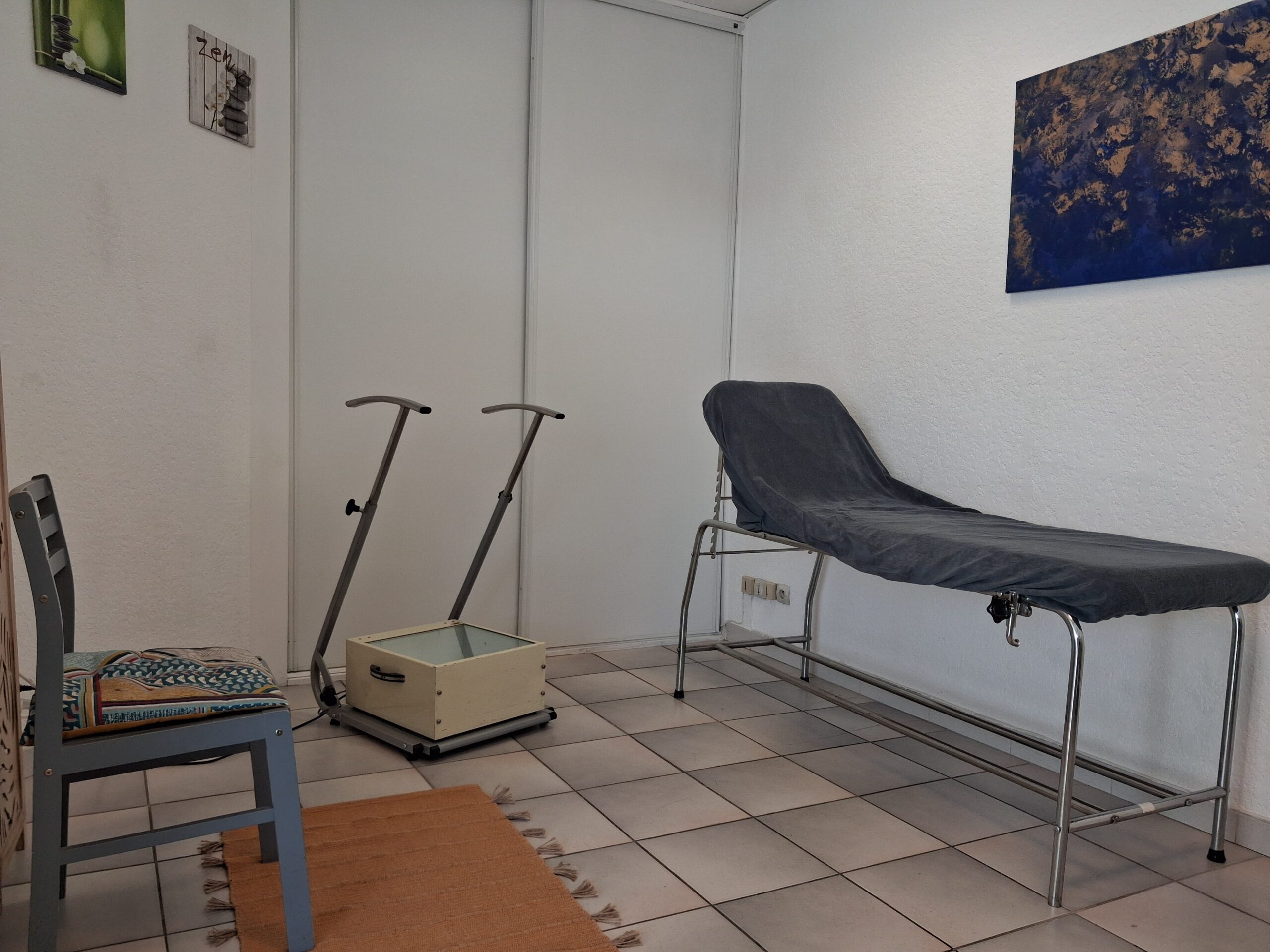 Présentation du cabinet : salle où sont réalisé les bilans podologiques.